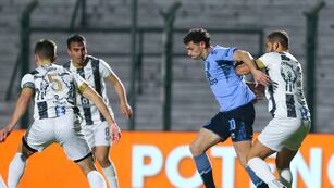 La potencia de Daniel Barrea, para que Belgrano derrote a Claypole por la Copa Argentina (Prensa Belgrano).