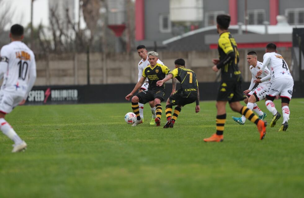 Santamarina de Tandil ganó ante Atlético Rafaela y cortó una racha de nueve partidos sin victorias