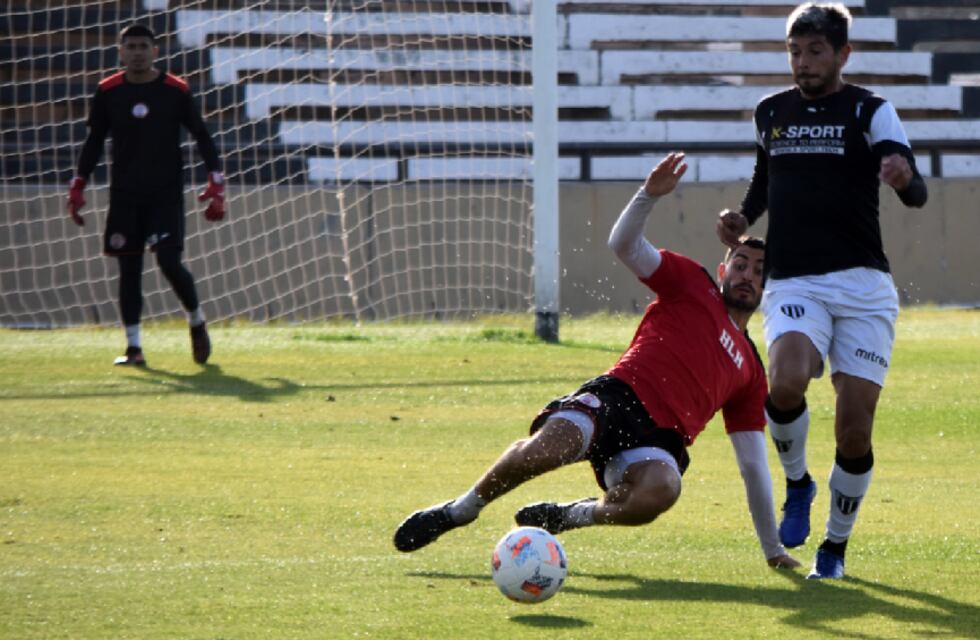 Gimnasia de Mendoza y Huracán LH pulieron sus estrategias en un amistoso