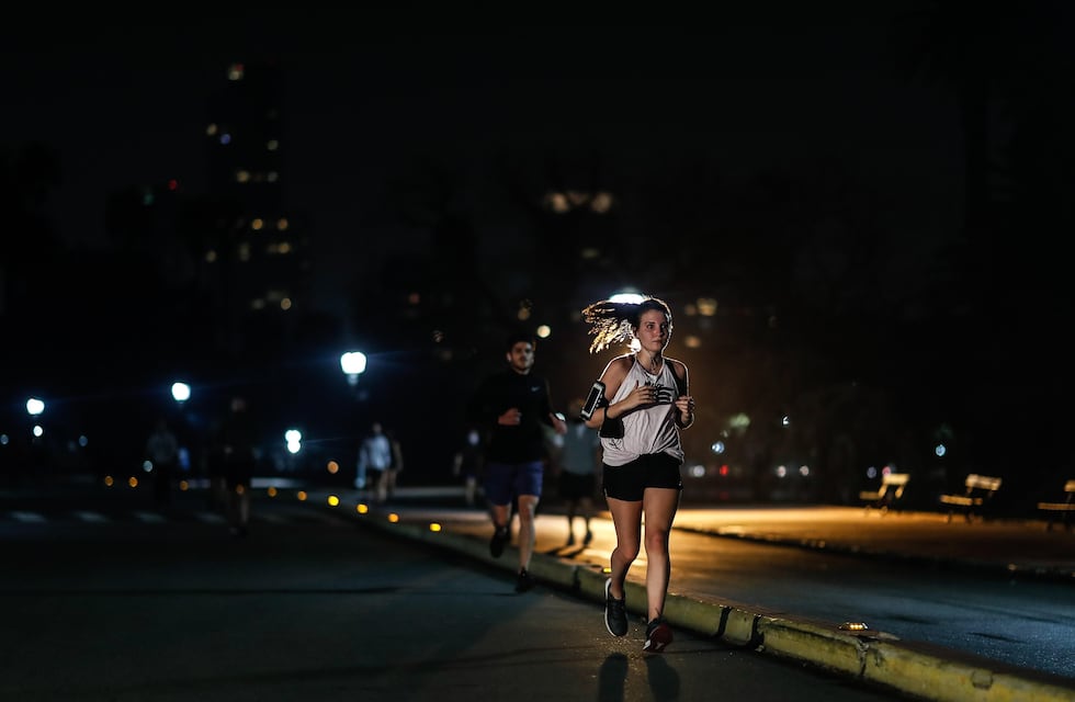 El Gobierno sugiere restricciones nocturnas: cada distrito podrá decidir sus medidas