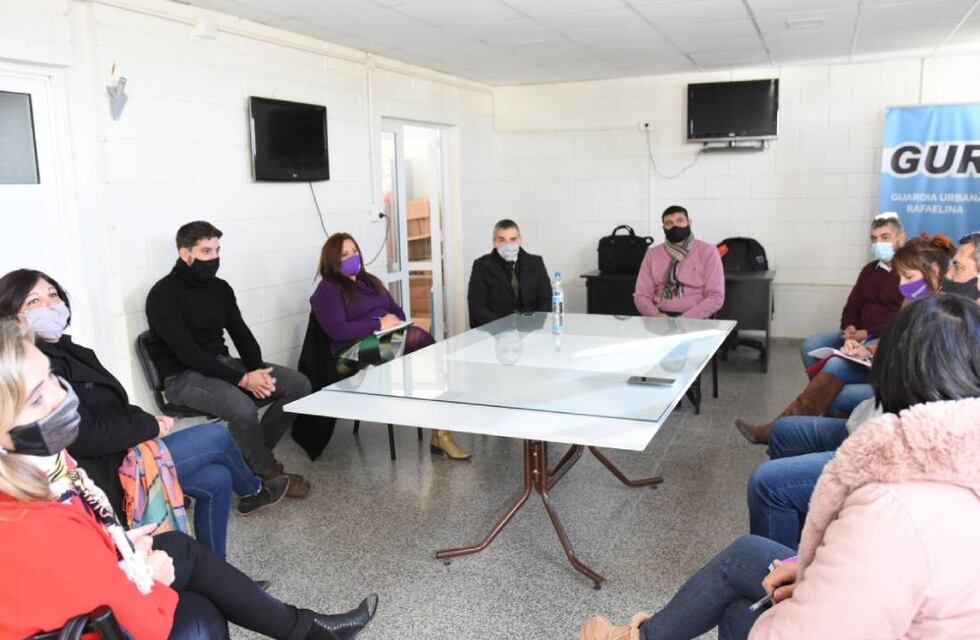 Funcionarios locales se reunieron con representantes de los Centros de Asistencia Judicial