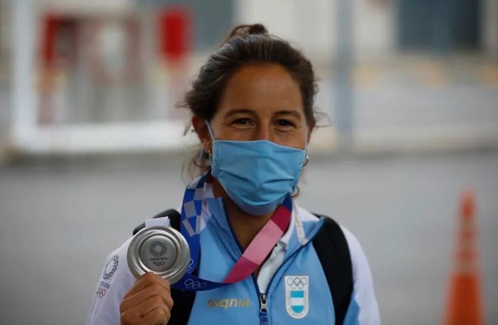Dolor en el seno de Las Leonas: asaltaron a Sofía Maccari y le robaron la medalla de plata de Tokio 2020