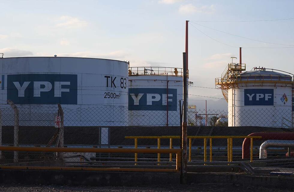 Duras críticas de la oposición a la reestatización de YPF tras el fallo de la Justicia estadounidense