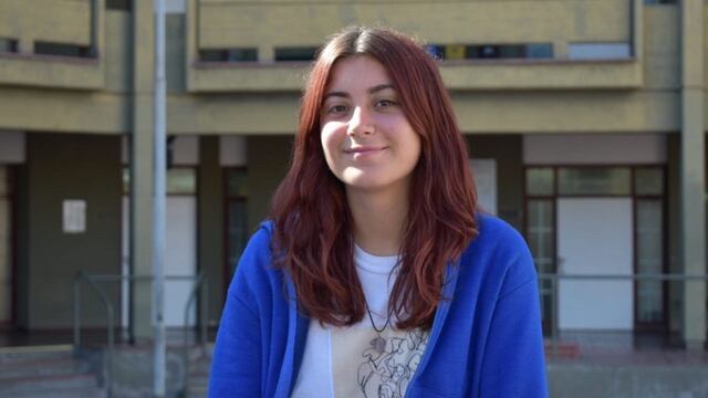 Macarena Martínez, estudiante de Ciencias Naturales, Escuela del Magisterio de la UNCuyo, gano en el certamen Reinforce International Youth Art & Science