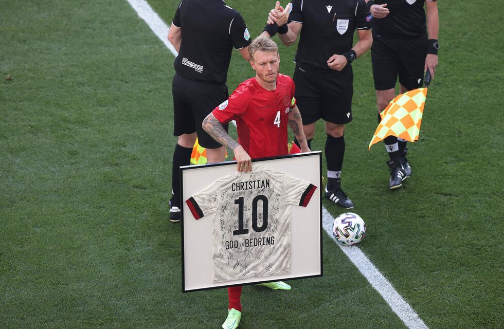 Eurocopa: banderas, juego detenido y camisetas en homenaje a Christian Eriksen