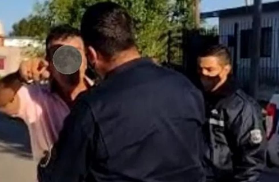 Quisieron hacerle el test de alcoholemia, se puso violento y violó una perimetral