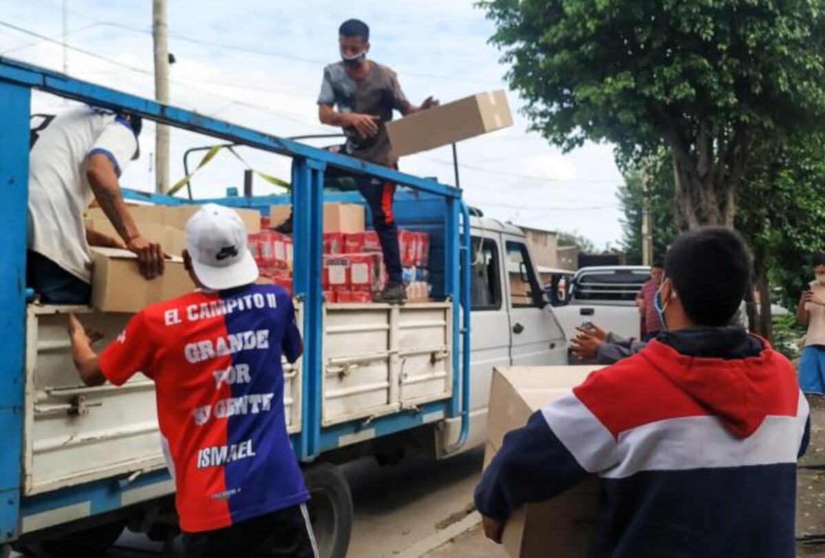 Temporal: continúan asistiendo a los damnificados de la capital tucumana