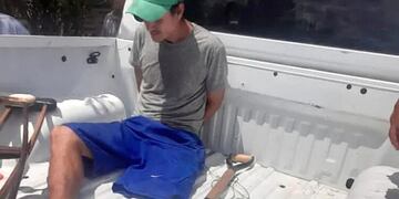 Con una sola pierna saltó un portón para robar una pala y la policía chaqueña lo atrapó.