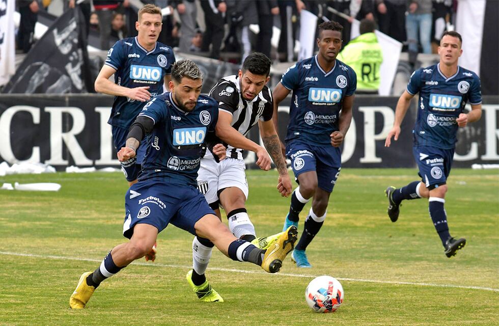 Primera Nacional y el clásico entre Gimnasia e Independiente Rivadavia: ¿Malvinas sí o Malvinas no?