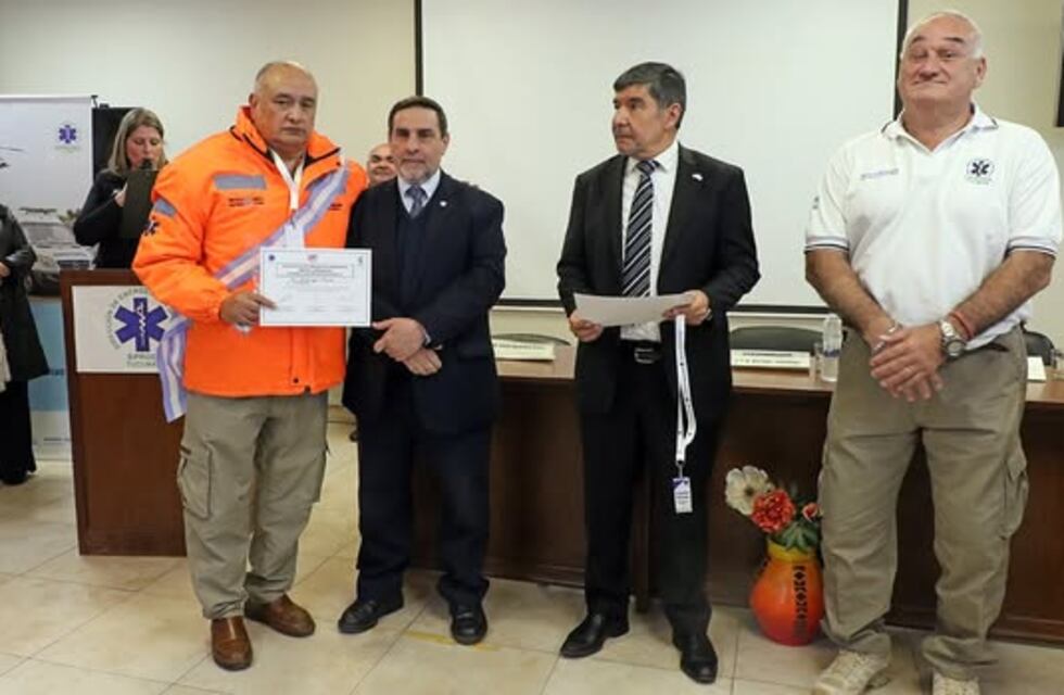 Homenaje al 107: Salud celebró la labor de sus trabajadores