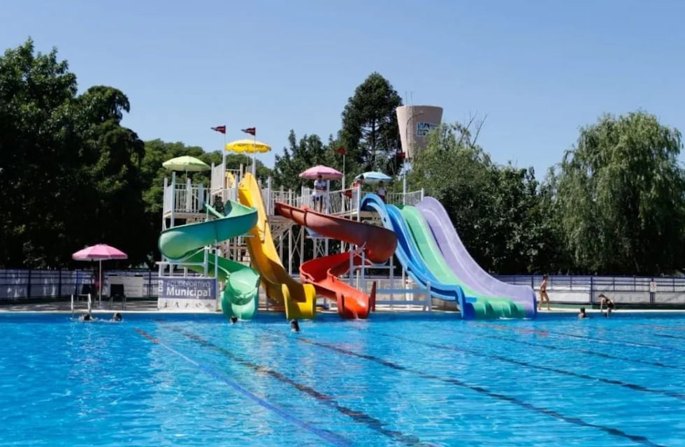 El parque acuático de Rosario, que es el más grande de la región: cuánto cuesta la entrada