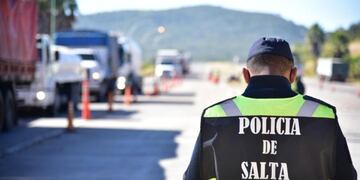 La Policía de Salta intervino en la situación.