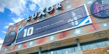 La sala del Teatro Luxor de Carlos Paz llevará el nombre de “Mario Pereyra”. (Foto: VíaCarlosPaz).