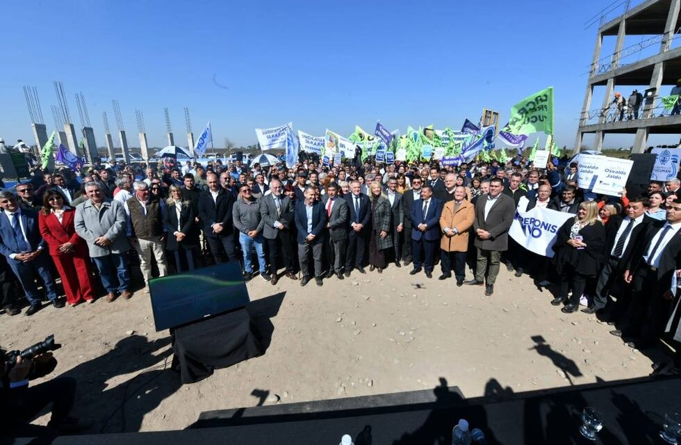 Reinician obras Complejo Habitacional Procrear Tucumán