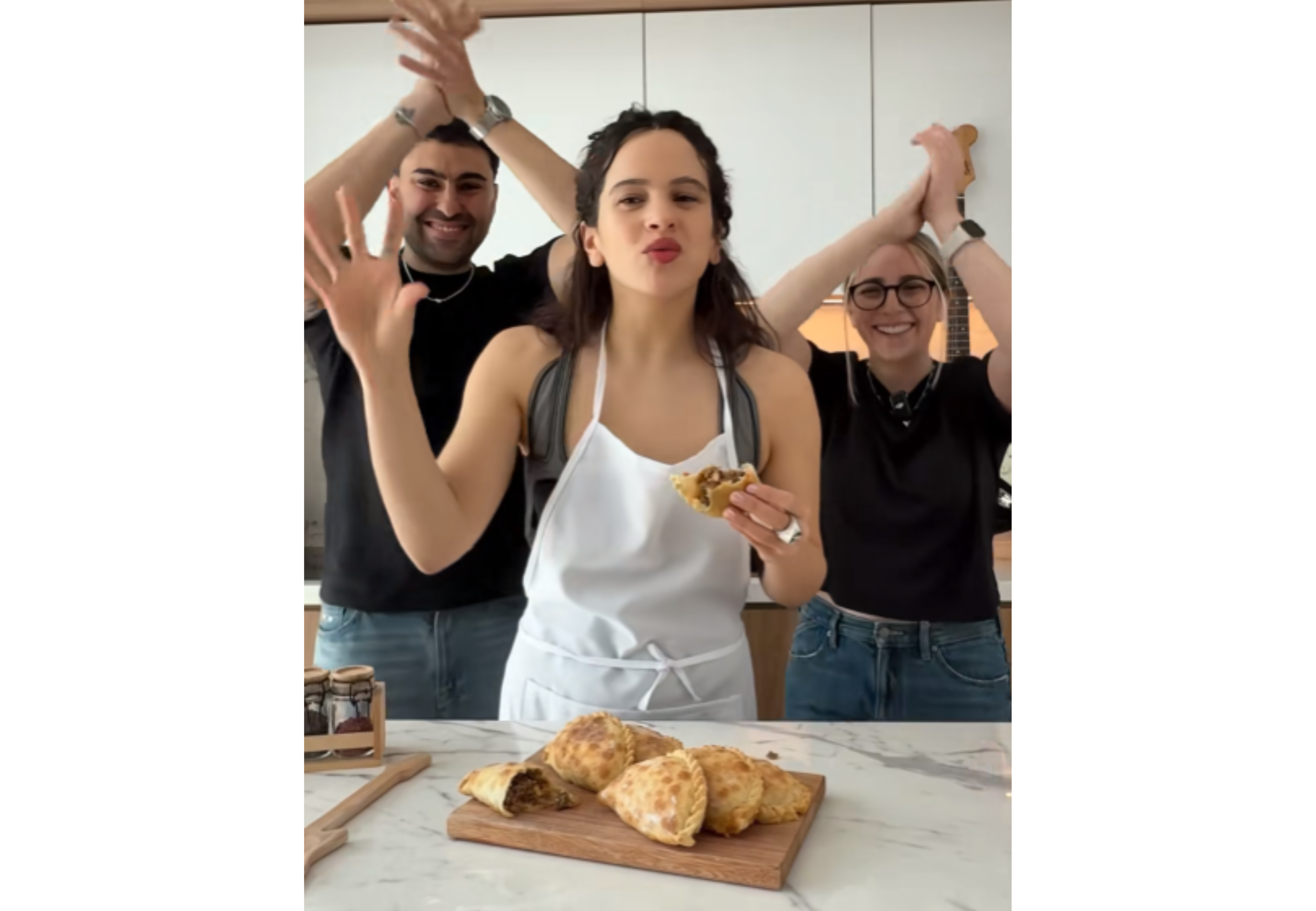 Rosalía dio su veredicto sobre su le gustaron o no las empanadas argentinas.