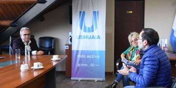 Mario Daniele y María José Calderón se reunieron con autoridades de escuelas experimentales