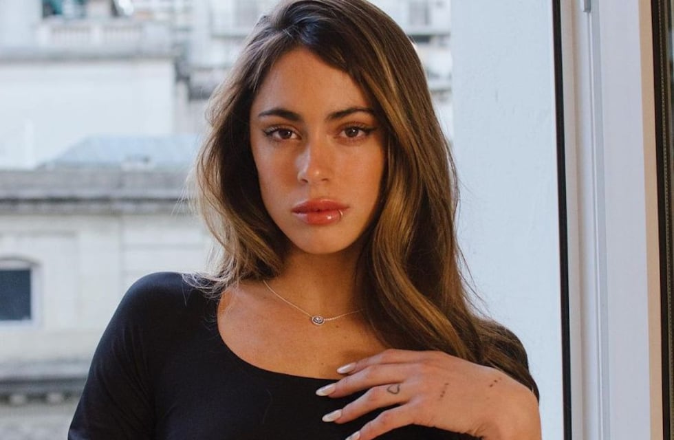 Tini Stoessel volvió a lucir un gorrito de lana en Instagram y demostró porqué es una diva