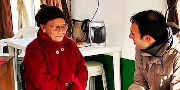 Autor del libro “La música de la brisa” insiste en la necesidad de implementar un programa municipal de alfabetización para adultos en Pérez