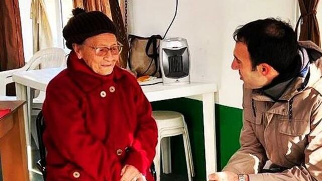 Autor del libro “La música de la brisa” insiste en la necesidad de implementar un programa municipal de alfabetización para adultos en Pérez