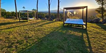 Cuánto sale hospedarse en el complejo de cabañas Ayllu Pelli de Córdoba.