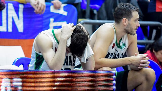 Atenas perdió los dos partidos de visitante contra San Lorenzo y está obligado a ganar los dos en Córdoba para forzar al quinto y decisivo de la serie permanencia de la Liga Nacional. (Matías García / Liga Nacional)