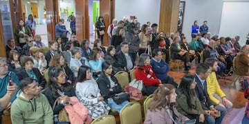 Mucho público asiste a las diferentes actividades programadas en la sede Yungas en la Feria del Libro Jujuy.