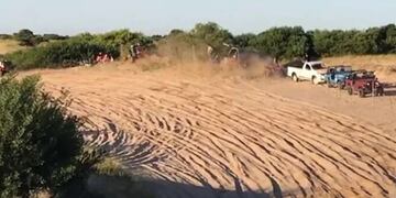 Un arenero salió de la pista y mató a un espectador.