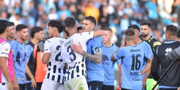 Otro Belgrano y Talleres que se jugó a cara de perro y terminó en paz (Ramiro Pereyra / La Voz).