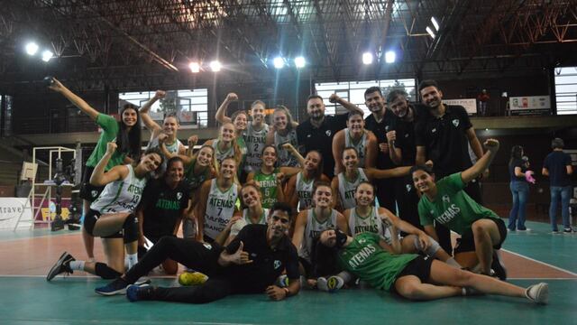 Mora Audenino juega con Atenas los cuartos de final de la Liga Argentina de Vóley