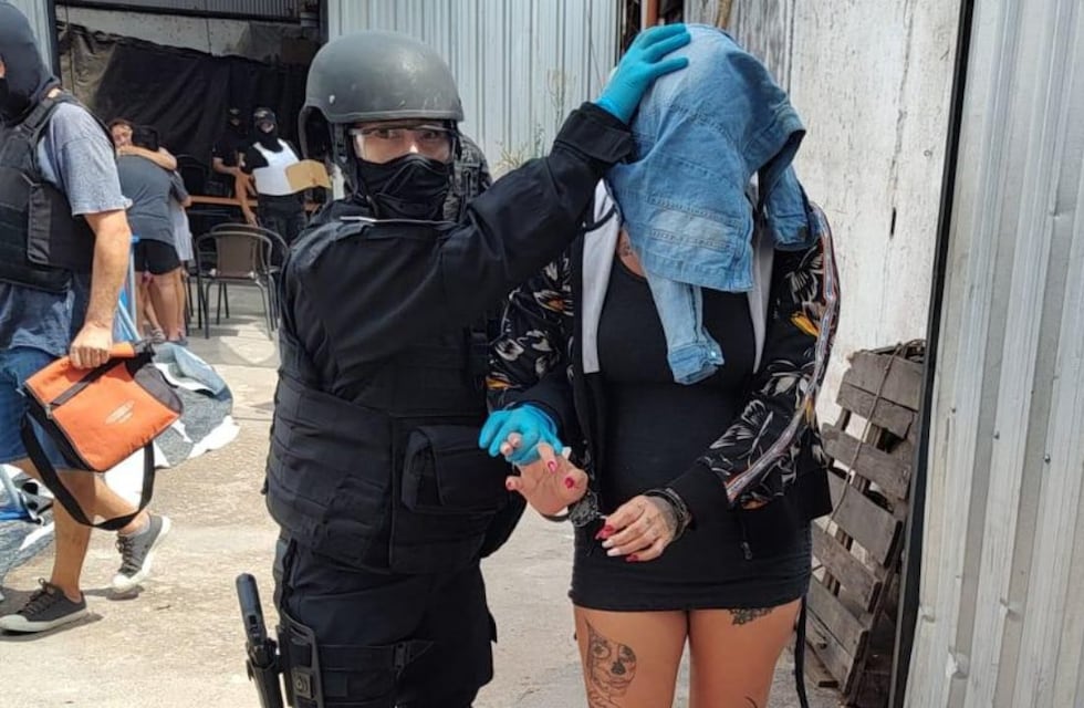 Una mujer fue detenida por la investigación a una banda que vendía drogas en Córdoba