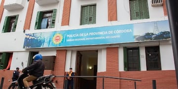 Los menores fueron trasladados a la sede de la Policía de Córdoba en Río Cuarto.