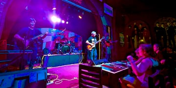 Beatles en vivo! se presentó con éxito en “The Cavern” de Capital Federal