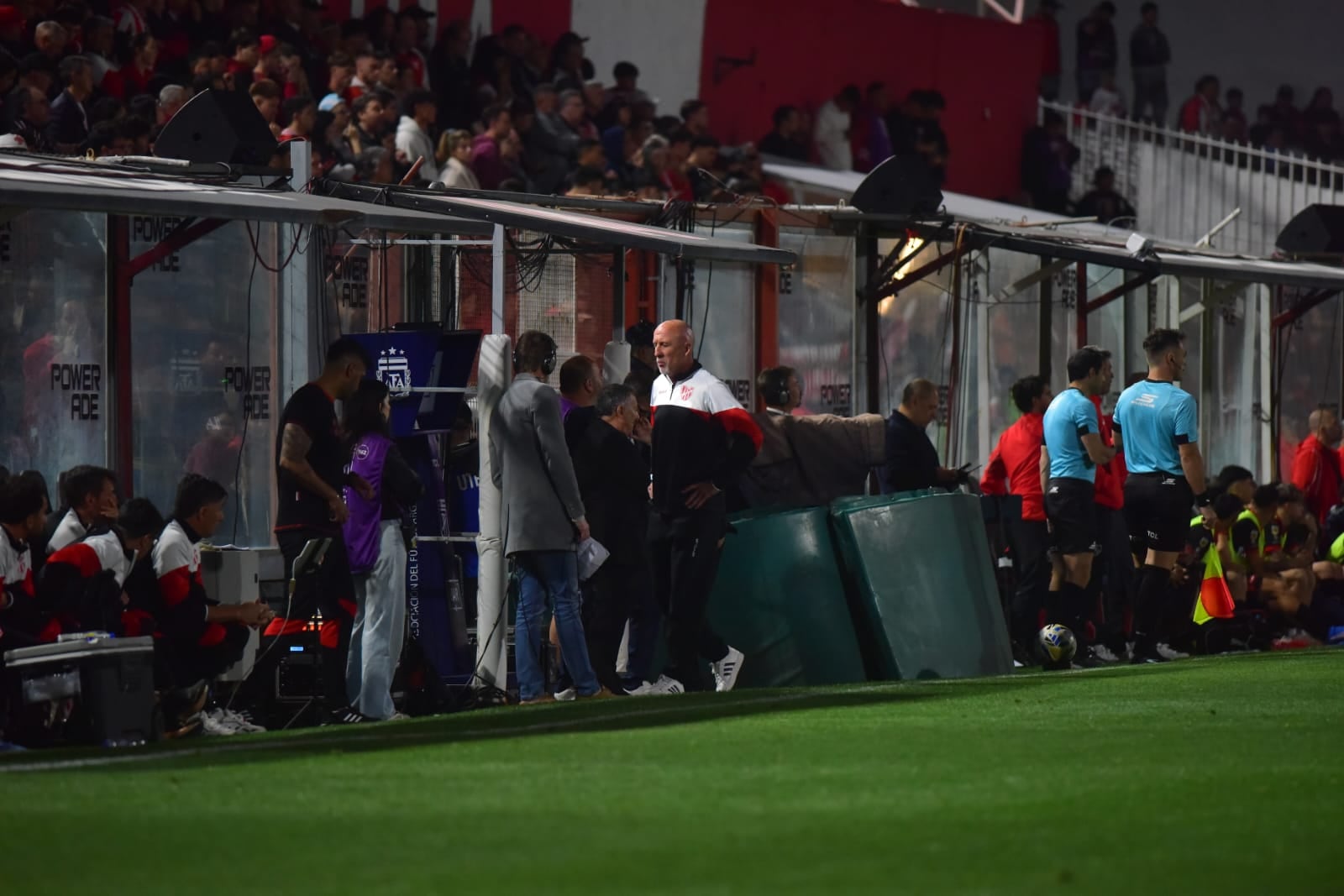 Instituto en su partido ante Independiente. (NIcolás Bravo / La Voz).