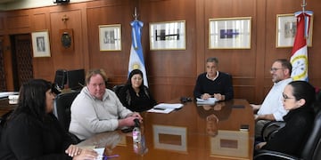 El intendente Luis Castellano se reunió con la nueva comisión de Entidades de Bien Público