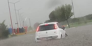 La ciudad puntana e La Punta fue castigada por una intensa lluvia.