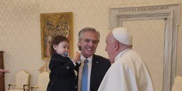 La foto del encuentro entre el Papa Francisco y Alberto Fernández.