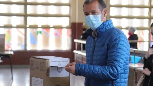 El Gobernador emitió su voto.
