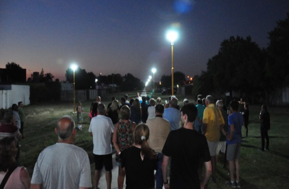 Inauguran la primera etapa del Paseo del Ferrocarril Mitre