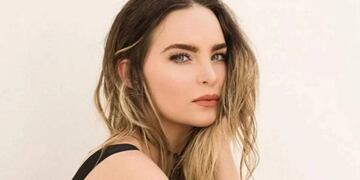 Belinda prendió fuego las redes con un look total black para Vogue