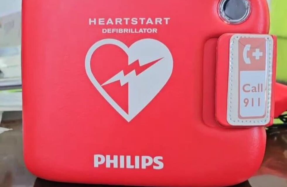 Instalan un Desfibrilador Externo Automático en Puerto Rosales