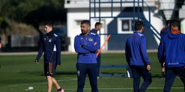El entrenador Javier Gandolfi arma el Talleres que competirá en la Copa de la Liga. (Ramiro Pereyra / La Voz)