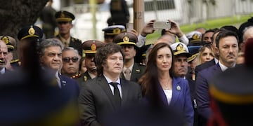 El presidente Javier Milei y la vicepresidente Victoria Villarruel en el acto homenaje por Malvinas. (Gentileza Clarín)