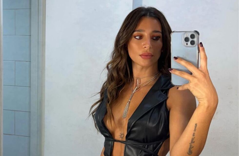 A Sol Pérez le preguntaron en Instagram si iría a una playa nudista y ella respondió desde la cama