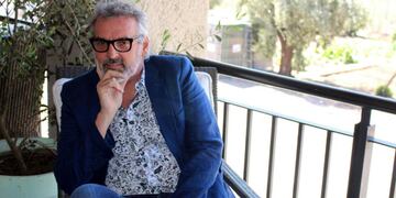 Diseñador Benito Fernández, en Bodegas Visltaba de Luján de Cuyo, Mendoza / Foto: Analía de la Llana