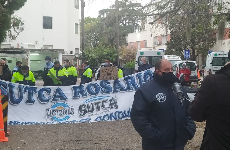 Personal de seguridad de PAMI en Rosario reduce guardias por atraso salarial