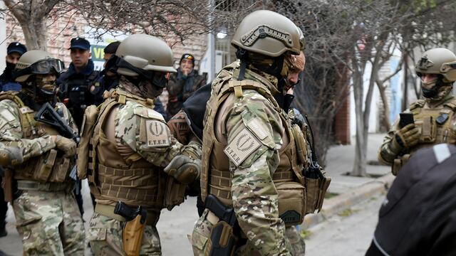 Un miembro del Eter fue detenido por conducir alcoholizado y en contramano en Córdoba.