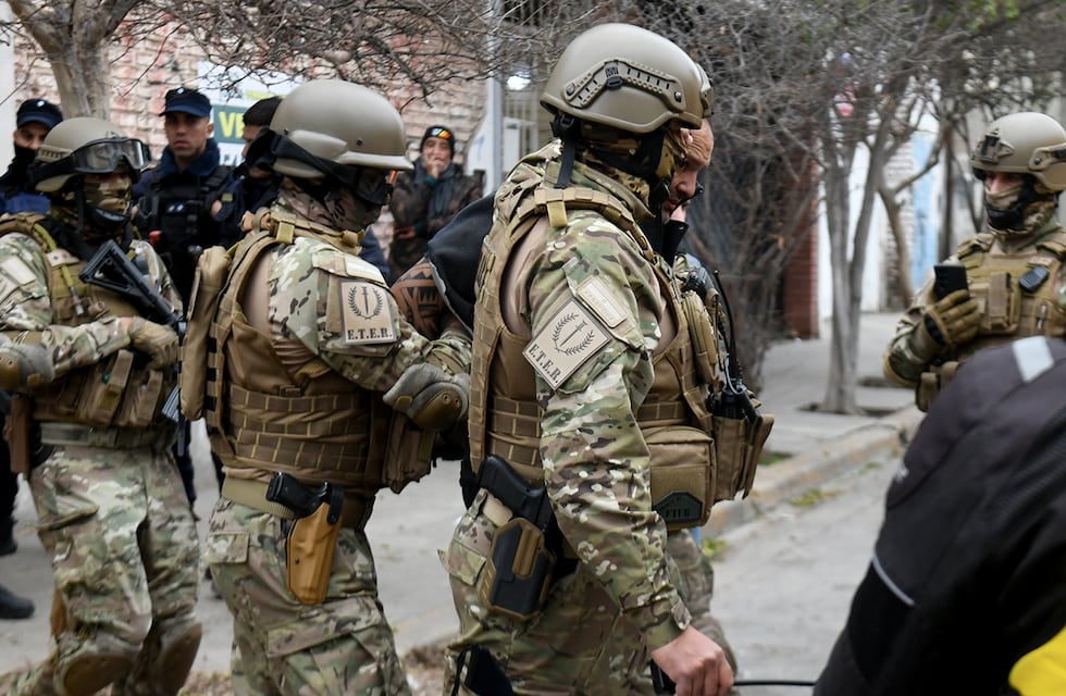 El balance del Eter, tras la intervención en barrio Güemes: “Gracias a Dios fue un operativo exitoso”