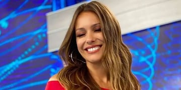 Chau al vestido rojo: cuál es el color tendencia para lucir en Navidad y que ya lo usa Pampita