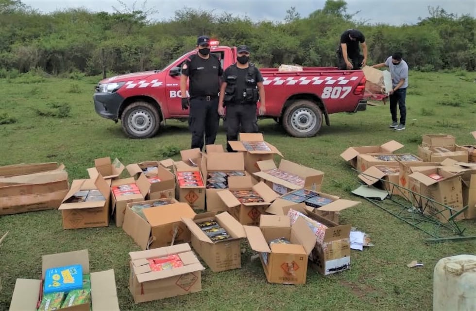 Almacenaban ilegalmente un cargamento de pirotecnia en una casa de Los Perales