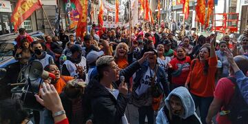 El Partido Obrero (PO) programó una concentración en la Plaza San Martín desde las 10.30 de la mañana.